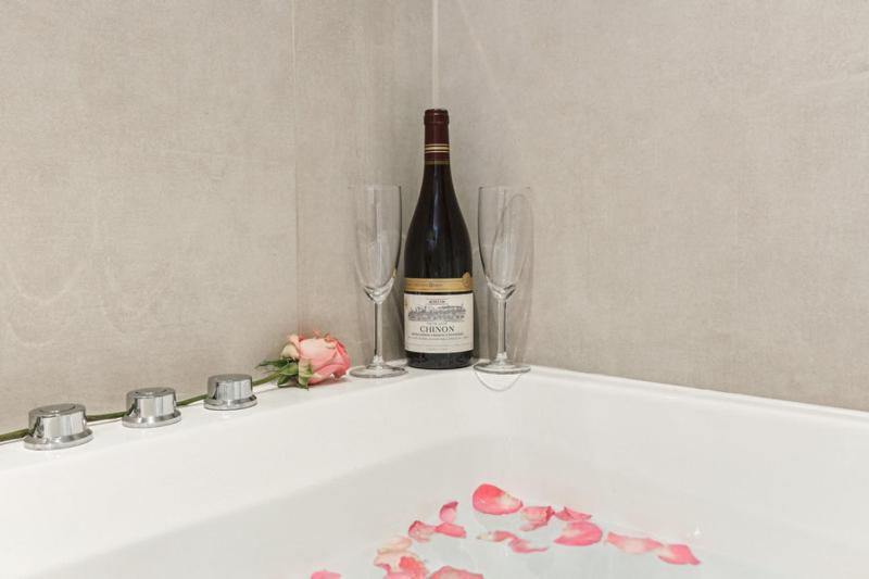 Lavie Maison Hot Tub And Ac Near Arc De Triomphe Paříž Exteriér fotografie